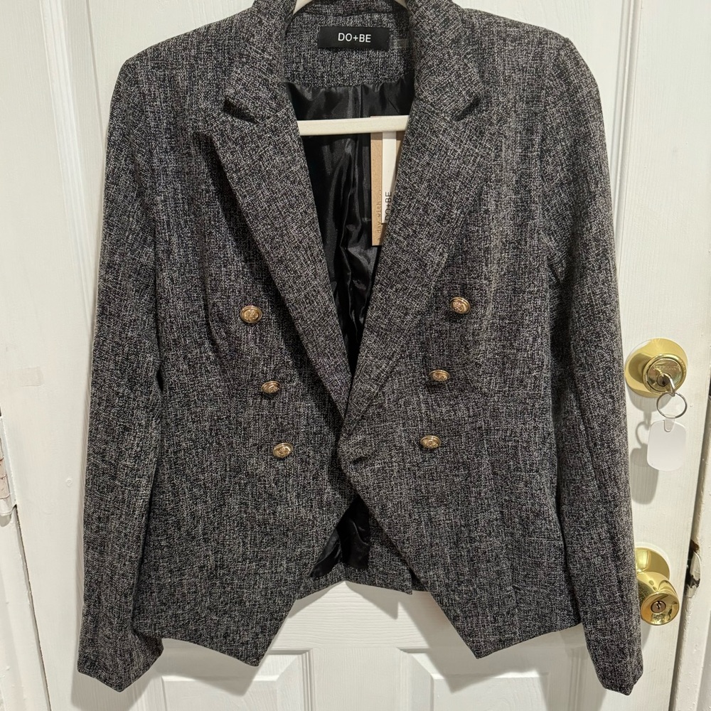 Trendy & Chic Black and White Tweed Blazer Jacket with Gold Buttons